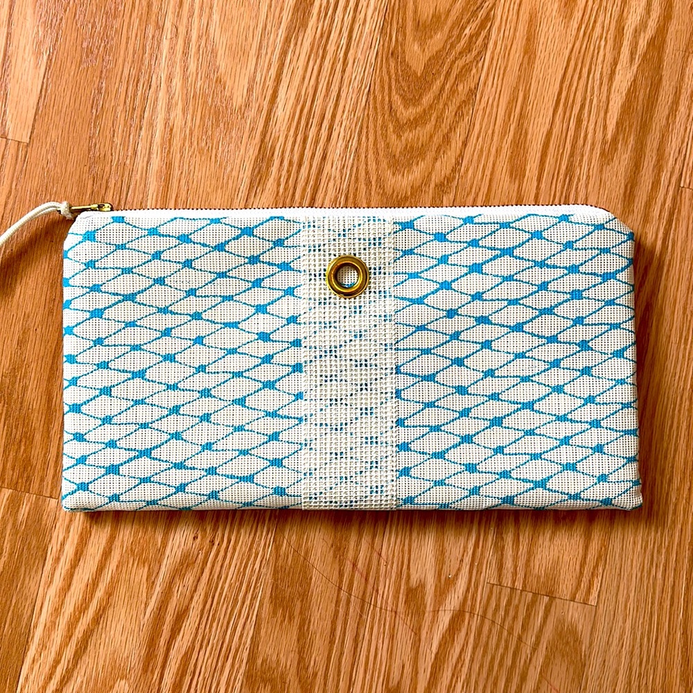 Alaina Marie signature clutch. NWOT